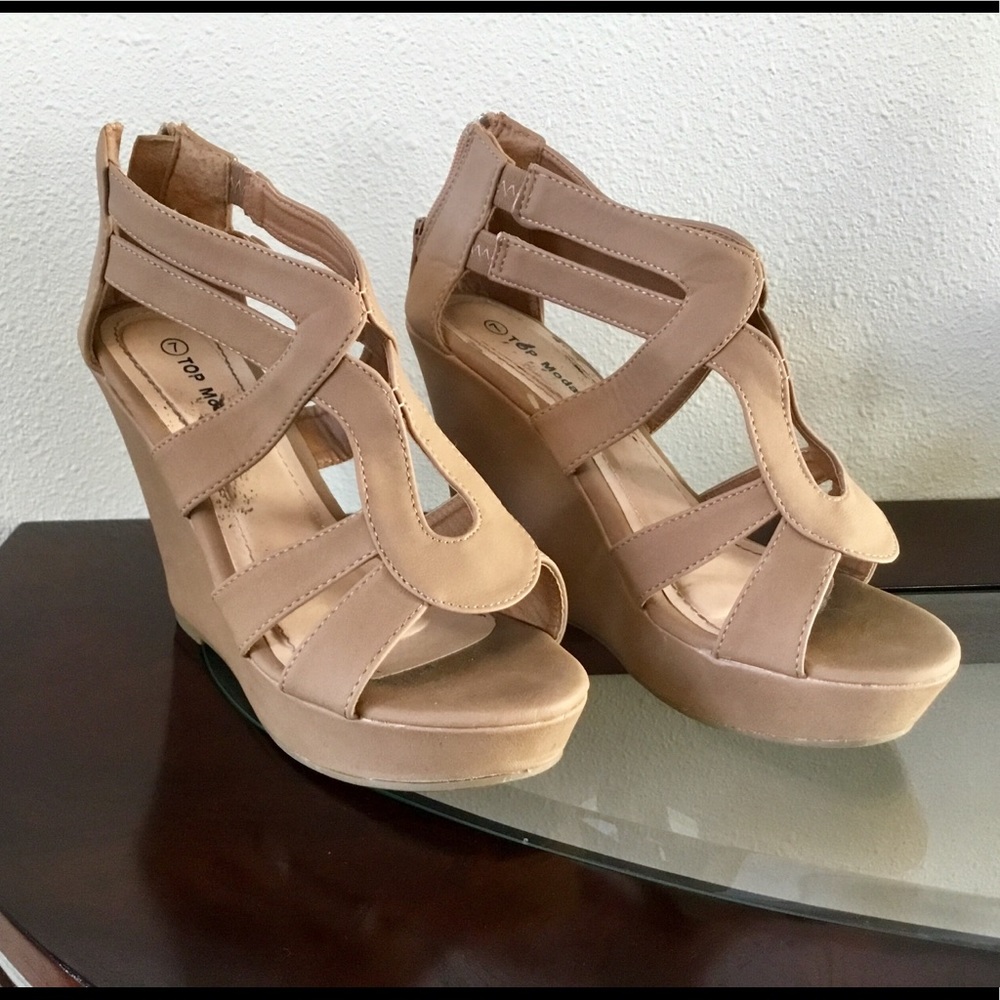 Top Moda Taupe Platform Wedge size 7-7 1/2